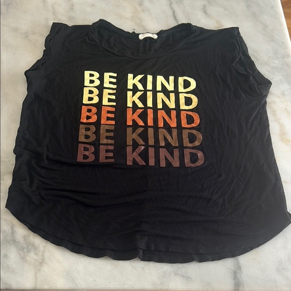 Black and Gold Relaxed Muscle Tee Sleeveless - Picture 1 of 4